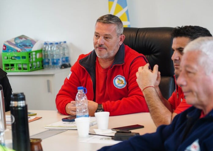 Gabriel Pérez jefe regional de Defensa Civil