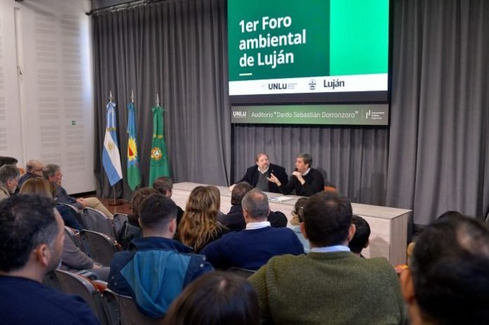 1er.-Foro-Ambiental-de-Lujan-696x463